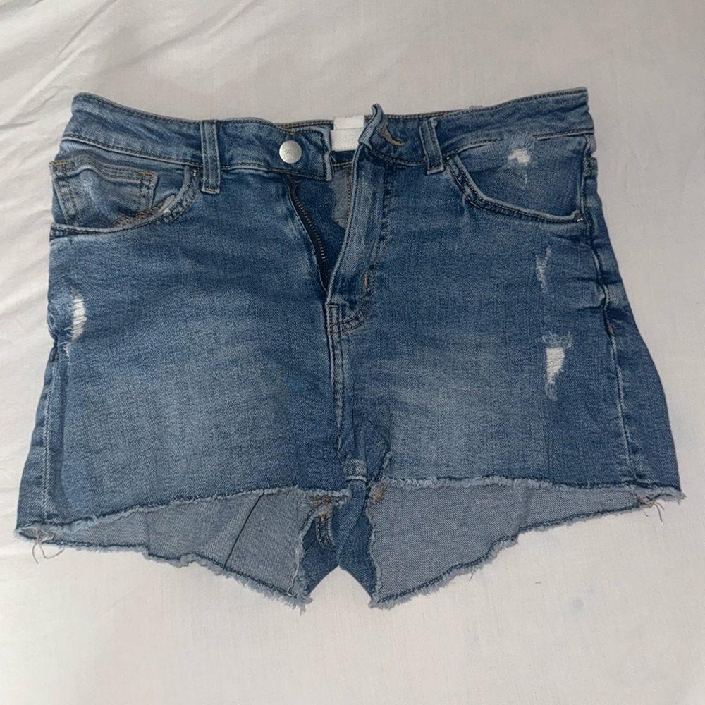 Blue washed Jean shorts 
Size 8